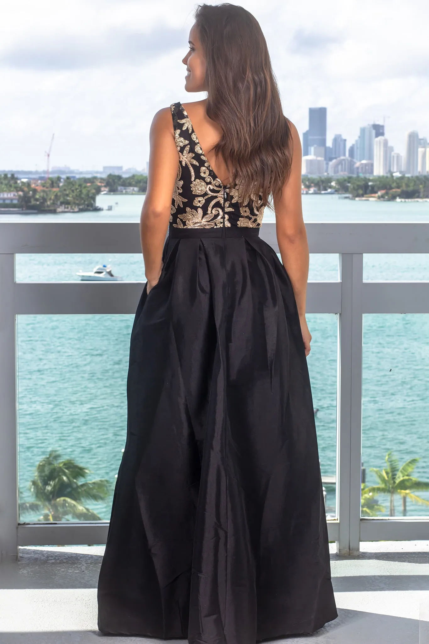 Black Embroidered Top Maxi Dress with Pockets