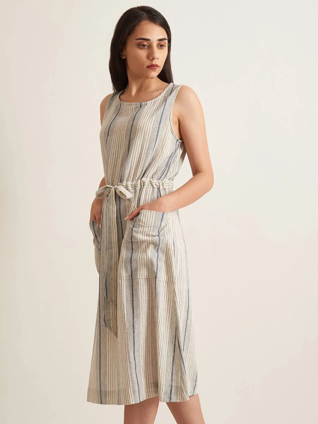 Drawstring day dress