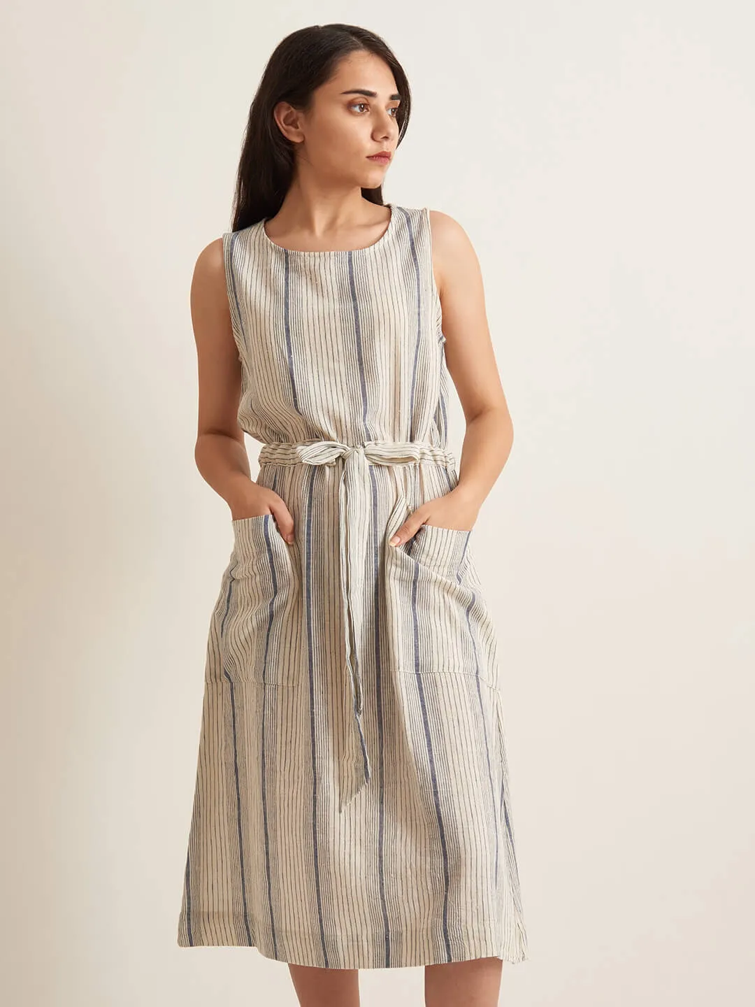 Drawstring day dress