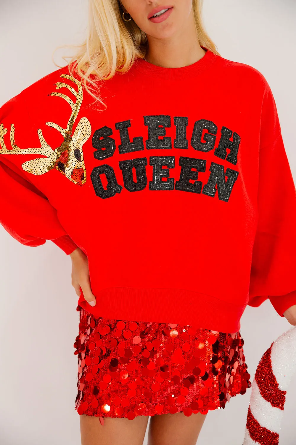 SLEIGH QUEEN RED PULLOVER